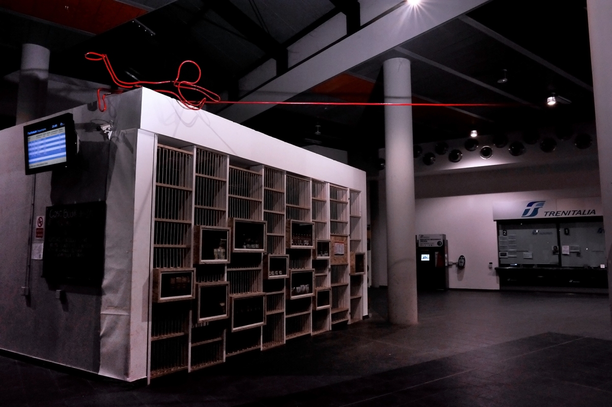 7-CAMBIA-MENTI-2016-installation-view_Movicentro-Ivrea_2-